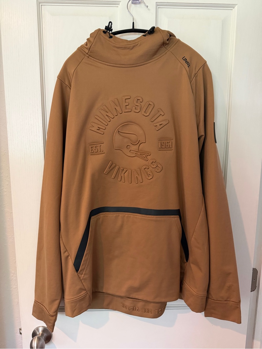 UNRL Minnesota Vikings Tan Crossover Hoodie - Large